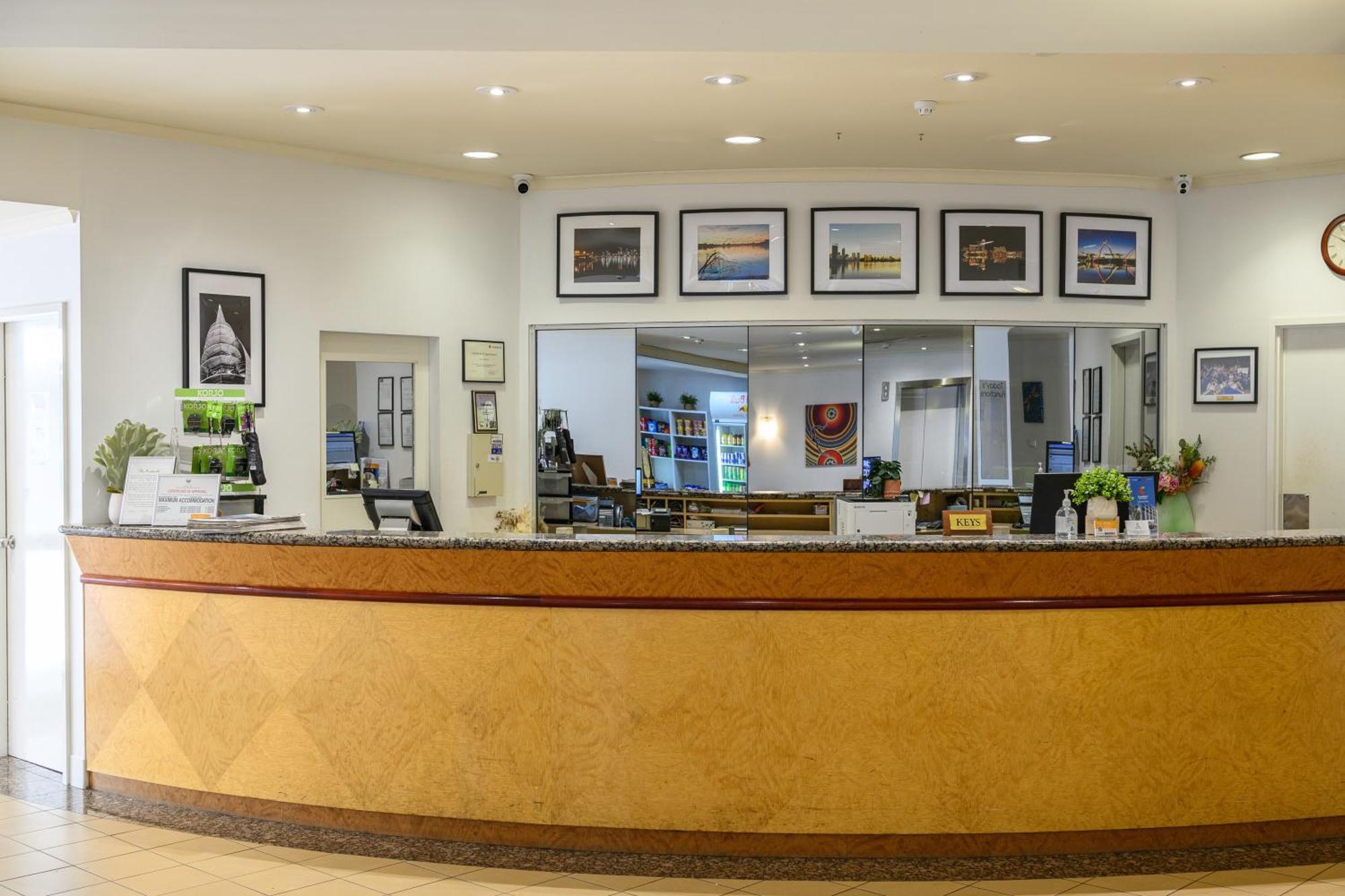 Comfort Inn & Suites Goodearth Perth Buitenkant foto